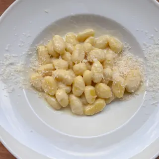GNOCCHI IN SALSA DI PANNA