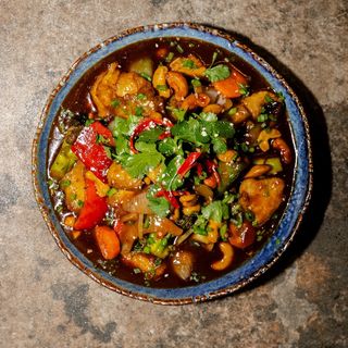 CASHEW CHICKEN