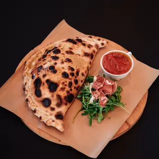Pizza calzone chiuso