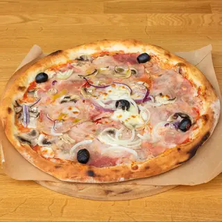 Pizza capricciosa