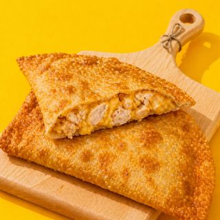 Cheburek kurczak i cheddar
