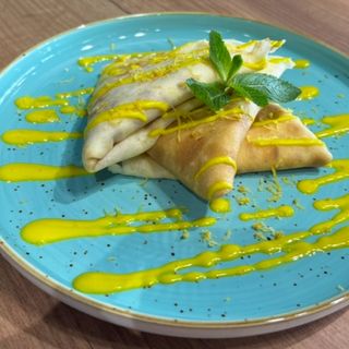 Naleśnik z wanilią, cytryną i yuzu