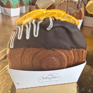 ROLLS GORZKA POMARAŃCZA Z KREMEM PATISSIERE