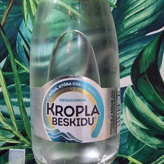 Woda niegazowana 330 ml