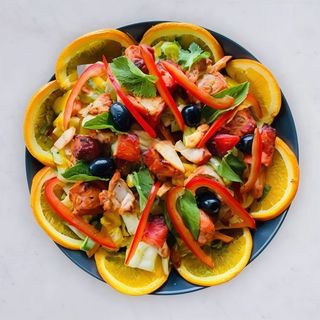 Salmon tikka salad