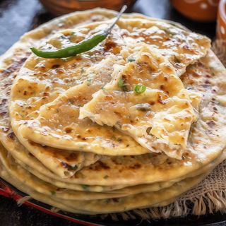 Paratha z serem paneer