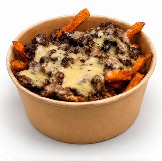 Frytki z batata z mięsem, serem i sosem serowym XXL 300g