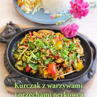 Danie z warzywami i nerkowcami