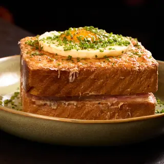Crocque madam