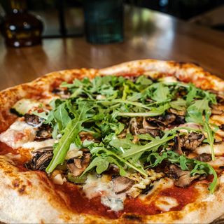 Pizza Vegetariana con Gongorzola