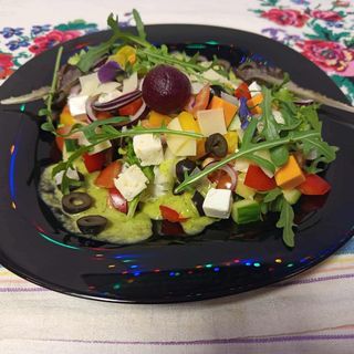 Sałatka cezar z krewetkami 320g