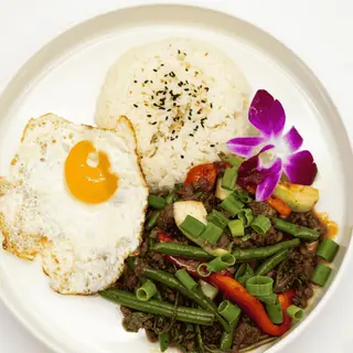 Pad Kra Pao Nua