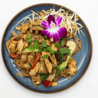 Pad See Ew z kurczakiem