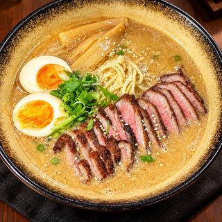 Miso ramen z wolowiną
