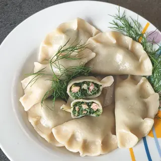 Pierogi ze szpinakiem i łososiem
