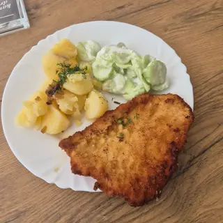 dwa razy kotlet z mortadeli i dodatki