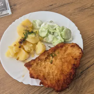 filet grillowany z kurczaka i dodatki