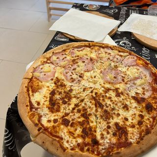 Pizza Vesuvio - 31.5 cm