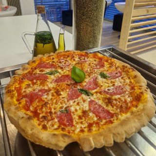 Pizza Salame Italiano - 31.5 cm