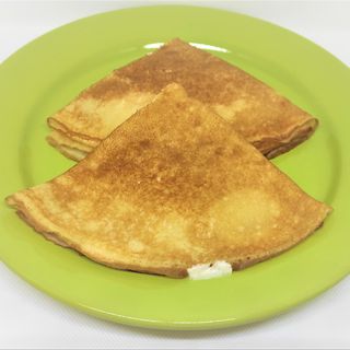 Naleśniki ze szpinakiem, serkiem feta i odrobiną czosnku