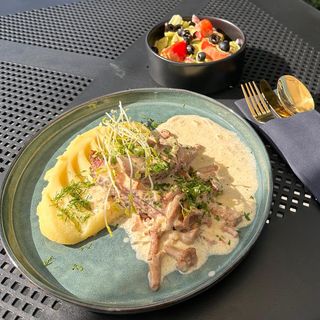 POLĘDWICZKA wieprzowa W SOSIE KURKOWYM