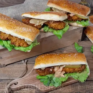 Kanapka z grillowanym kurczakiem