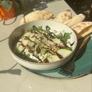 Sałatka Gorgonzola e Pera
