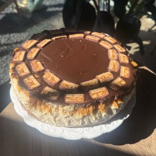 Sernik na zimno snickers
