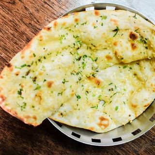 Naan Serowy