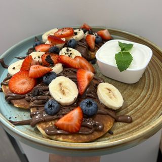 Pancakes nutella z owocami