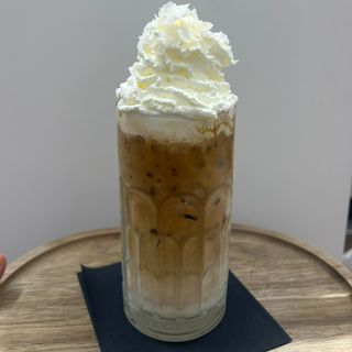Iced lotus biscoff latte