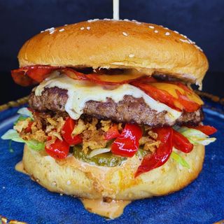 CHORIZO GOLD BURGER