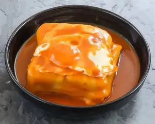 Francesinha à Conga com Bifana