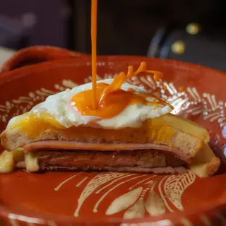 1/2 Francesinha 