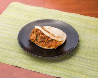 Arepa Mechada