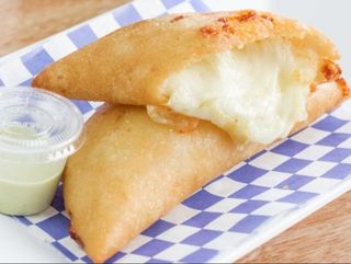 Empanada Queijo