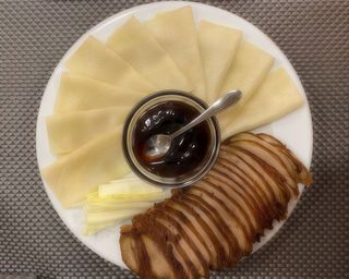 57 - Pato Assada à Pekinese