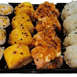 68. Sushi Combinado