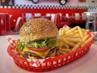 Double Cheese Burger com Batata Frita e Bebida