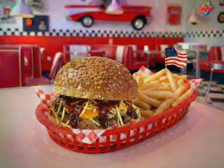 Barbecue Burger com Batata Frita e Bebida
