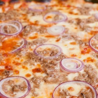 Pizza Tonno
