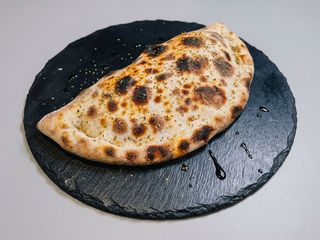 Pizza Calzone FAMILIAR