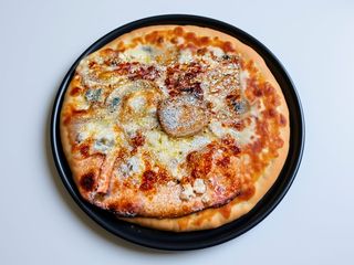 Pizza 4 Queijos Média