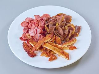 Linguiça Toscana + Frango Empanado + Picanha Fatiada