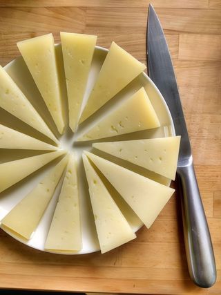 Prato de Queijo e chouriço