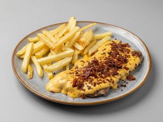 Bife de Lombo de Vaca na Grelha com Molho BBQ