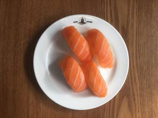 Nigiri Salmão (4 Peças)