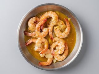 Camarão Frito com Alho