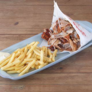 Menu 2 - Pita Kebab (Com Bebida)