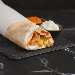 Sanduíche Shawarma Mix (Shawarma Mix Sandwich)